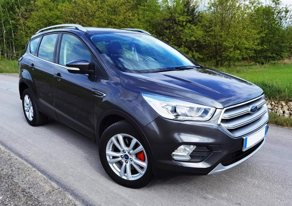 Ford Kuga cena 66100 przebieg: 127100, rok produkcji 2019 z Więcbork małe 137